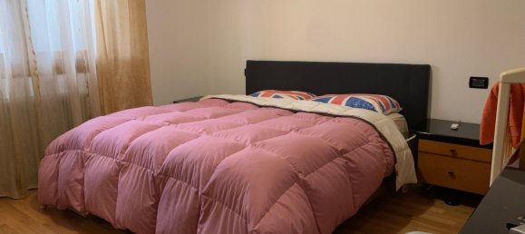 4 rooms Apartment in Pordenone, Italy No. 99020 4