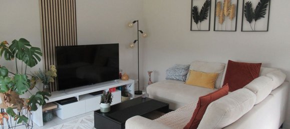 2 Schlafzimmer Haus in Becon-les-Granits, France, Nr. 287919 3