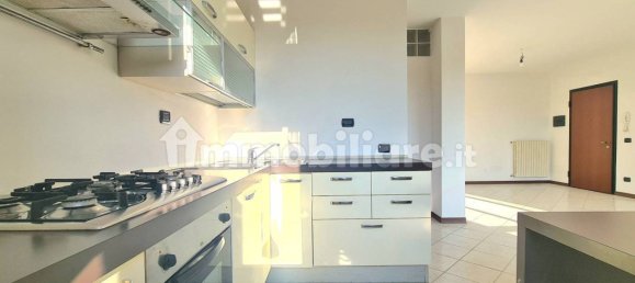 2 bedrooms Apartment in Pavia, Italy No. 312176 4