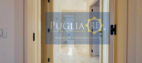 Villa de 3 dormitorios en Castellana Grotte, Italy No. 80854 14