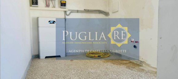 Villa de 3 dormitorios en Castellana Grotte, Italy No. 80854 32