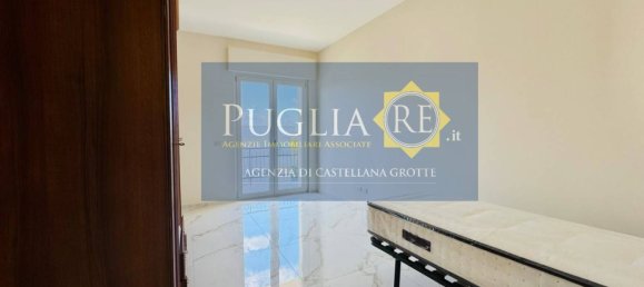 Villa de 3 dormitorios en Castellana Grotte, Italy No. 80854 19