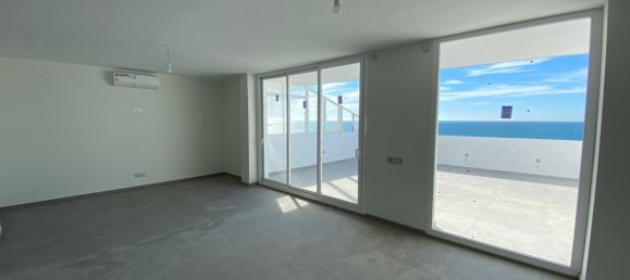 3 bedrooms Penthouse in Estepona, Spain No. 1402 20