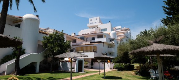3 bedrooms Penthouse in Estepona, Spain No. 1402 4