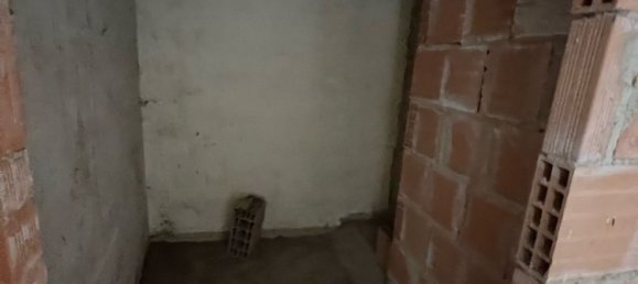 3 rooms House in Castel Morrone, Italy No. 255389 6