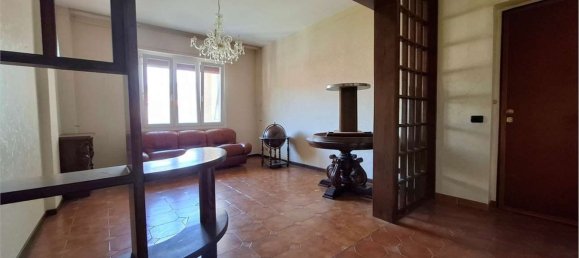 4 bedrooms Apartment in Arcola, Italy No. 326631 3