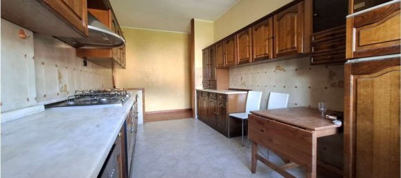 4 bedrooms Apartment in Arcola, Italy No. 326631 9