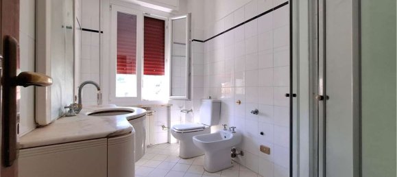 4 bedrooms Apartment in Arcola, Italy No. 326631 16