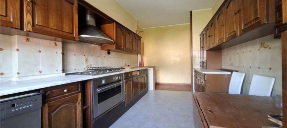 4 bedrooms Apartment in Arcola, Italy No. 326631 10