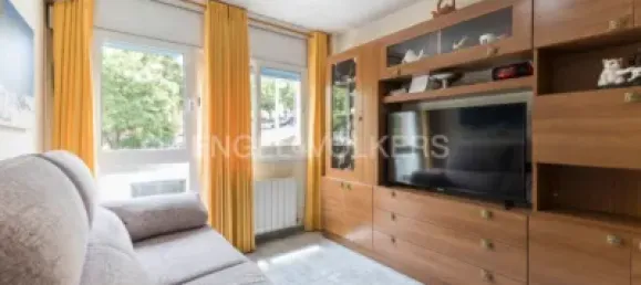 3 bedrooms Apartment in Horta-Guinardo, Spain No. 182571 2