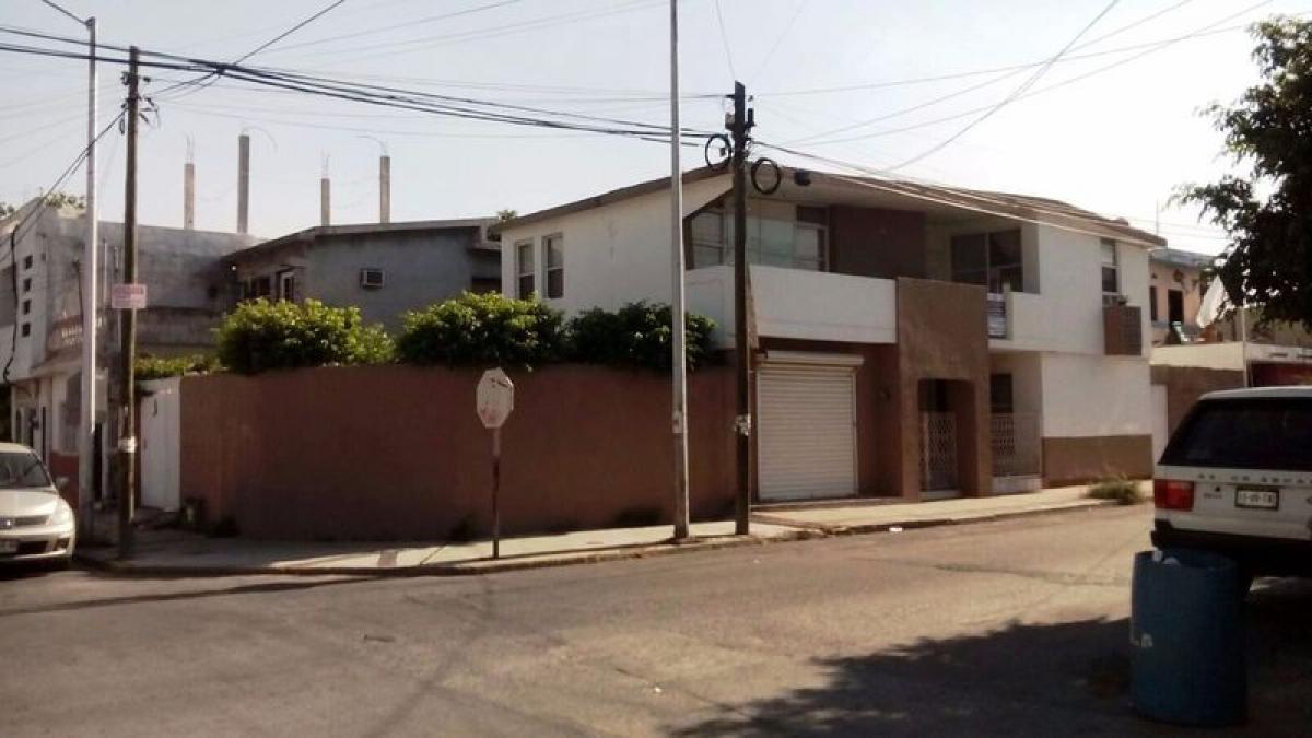 3 bedrooms House in Nuevo Leon, Mexico No. 172539
