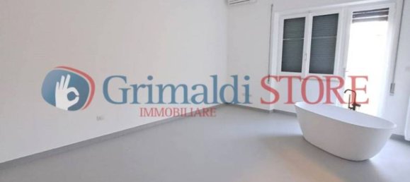 Квартира с 2 спальнями в Лечче, Италия № 53385 9