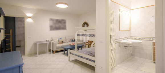 3 rooms Apartment in Verona, Italy No. 11613 17