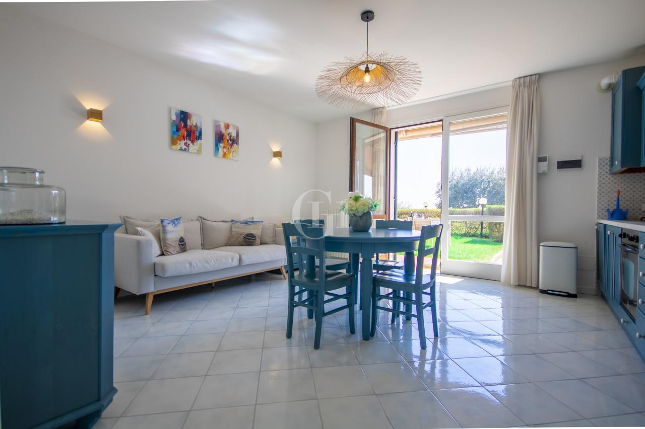 3 rooms Apartment in Verona, Italy No. 11613