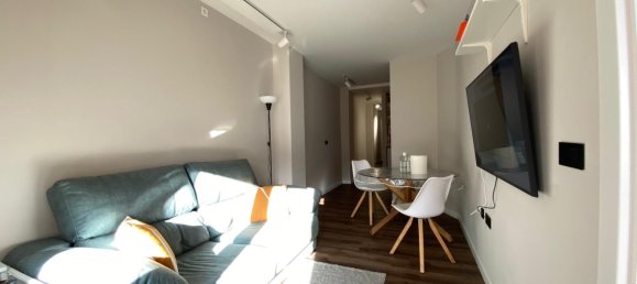 Apartamento de 2 dormitorios en Torrevieja, Spain No. 77250 11