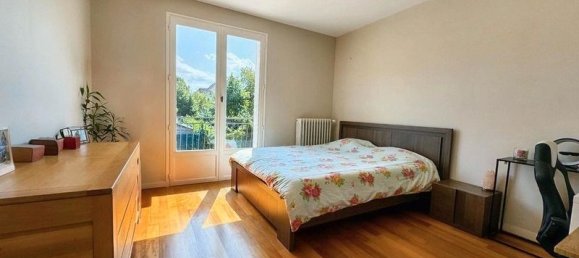 4 bedrooms House in Saint-Cyr-sur-Loire, France No. 41480 5