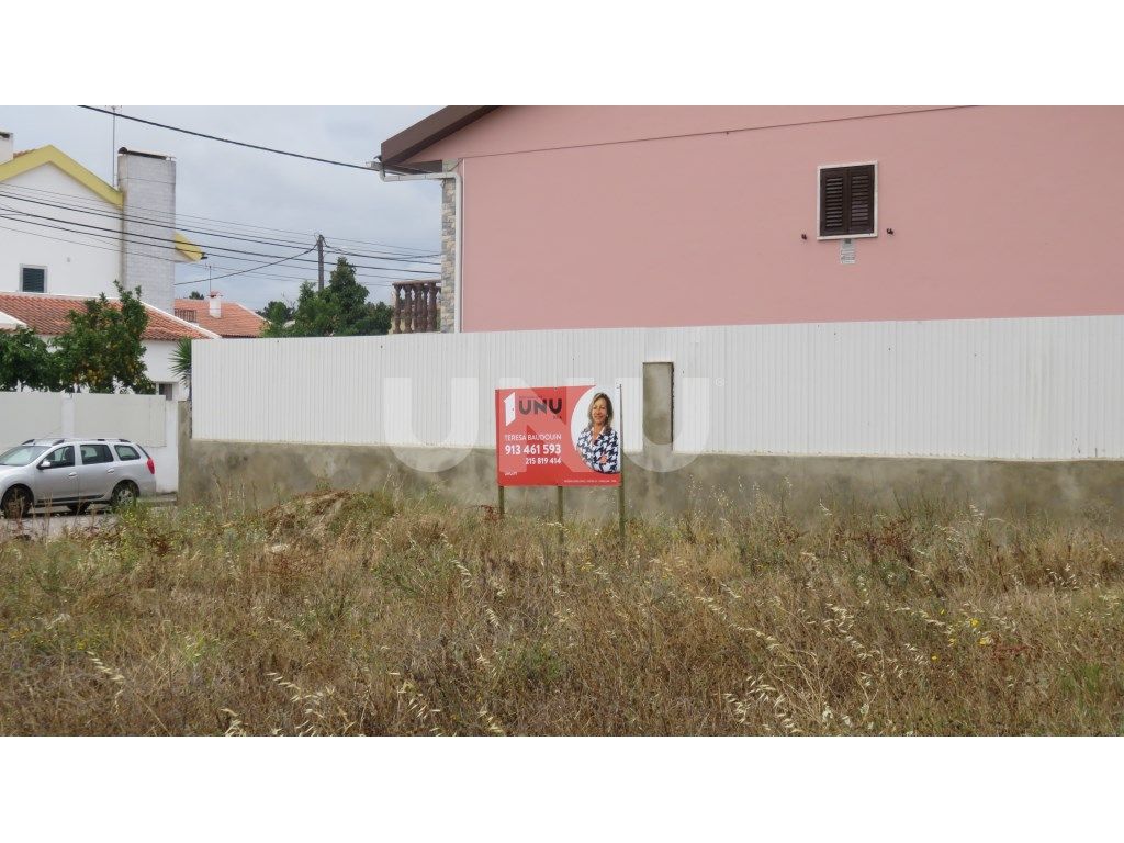 272m² Land in Seixal, Portugal No. 82416