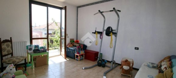 6 Schlafzimmer Haus in Cassano Magnago, Italy, Nr. 372611 11