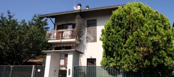 6 Schlafzimmer Haus in Cassano Magnago, Italy, Nr. 372611 2