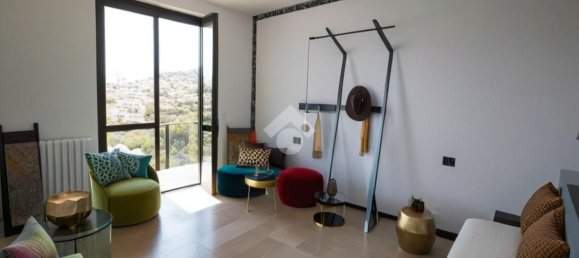 6 Schlafzimmer Haus in Cassano Magnago, Italy, Nr. 372611 12