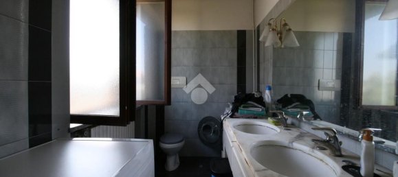 6 Schlafzimmer Haus in Cassano Magnago, Italy, Nr. 372611 15