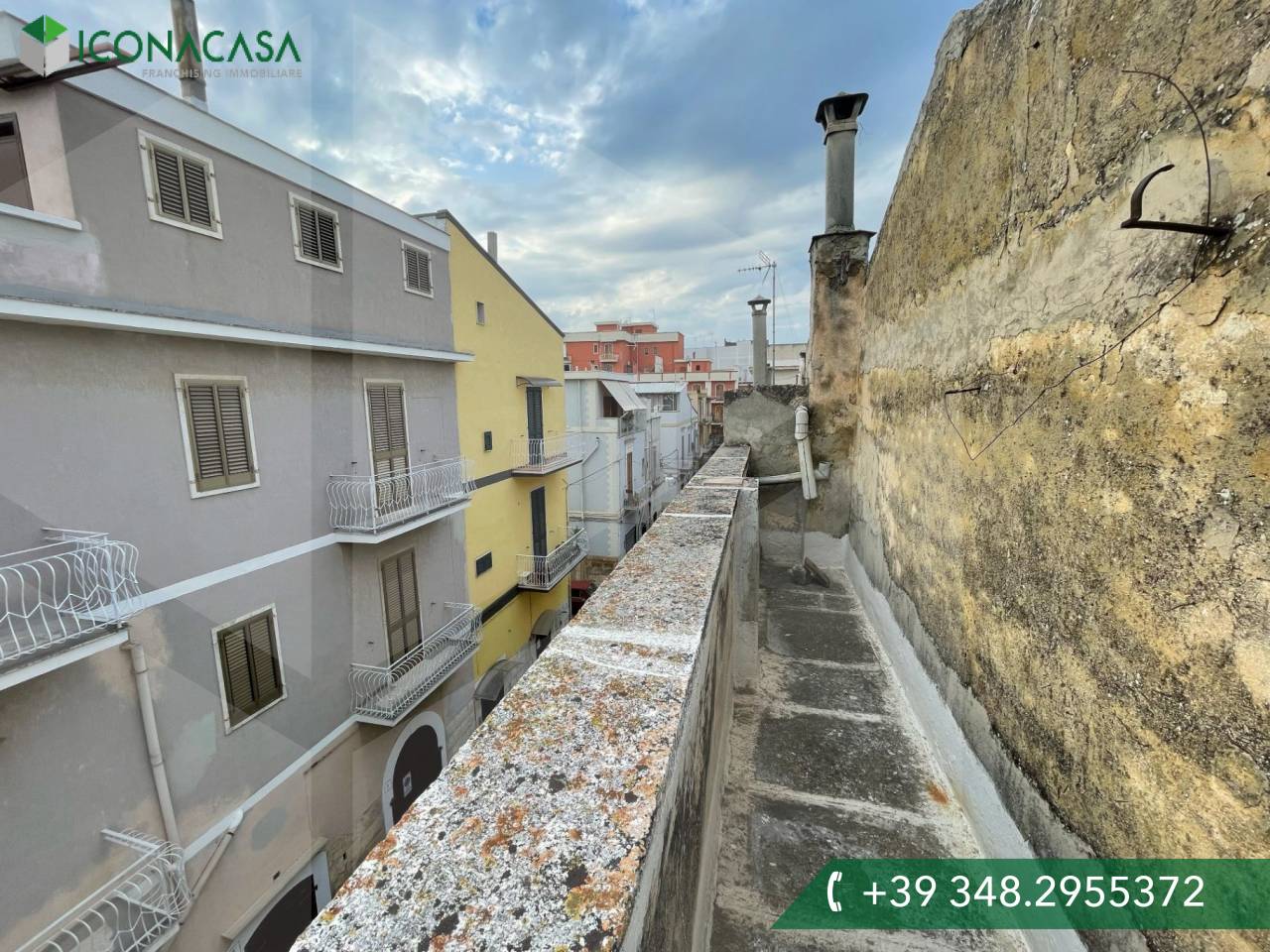 2غرفة عقار تجاري في Corato, Italy رقم 32413