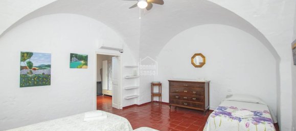 Casa de 5 dormitorios en Es Castell, Spain No. 662 11