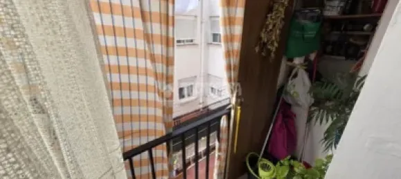 3 bedrooms Apartment in Zaragoza, Spain No. 145213 2