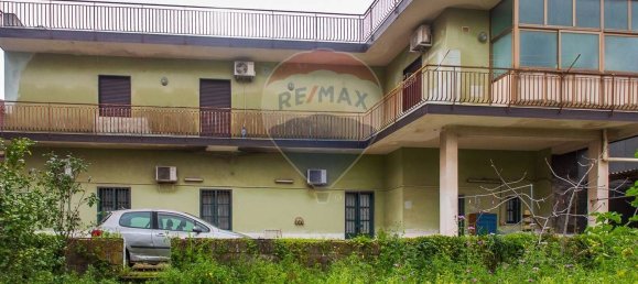 Casa de 4 divisões em San Giovanni la Punta, Italy N.º 69750 2