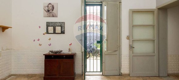 Casa de 4 divisões em San Giovanni la Punta, Italy N.º 69750 30