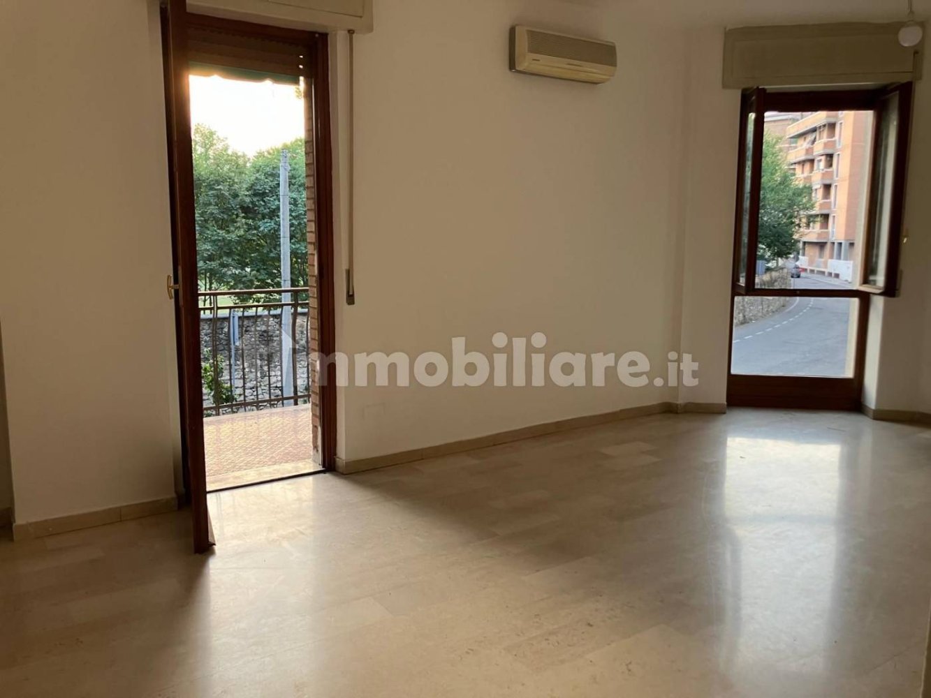 3 bedrooms Apartment in Verona, Italy No. 277249