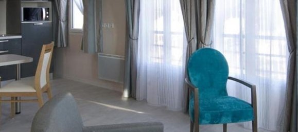 2 bedrooms Apartment in Orleans, France No. 221387 2