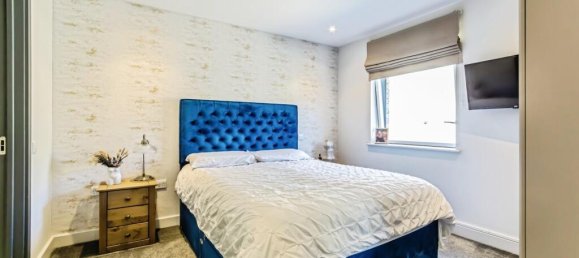 2 bedrooms Apartment in Kenley, United Kingdom No. 8056 8