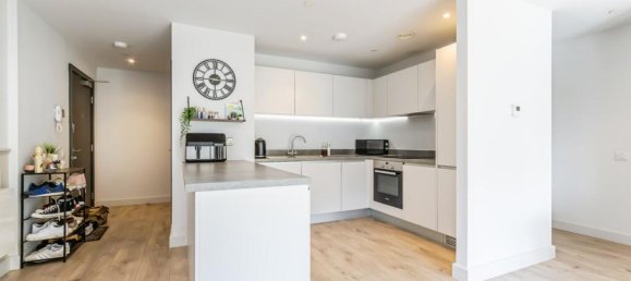 2 bedrooms Apartment in Kenley, United Kingdom No. 8056 11