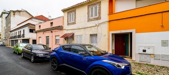 3 bedrooms House in Vila Franca de Xira, Portugal No. 49664 4