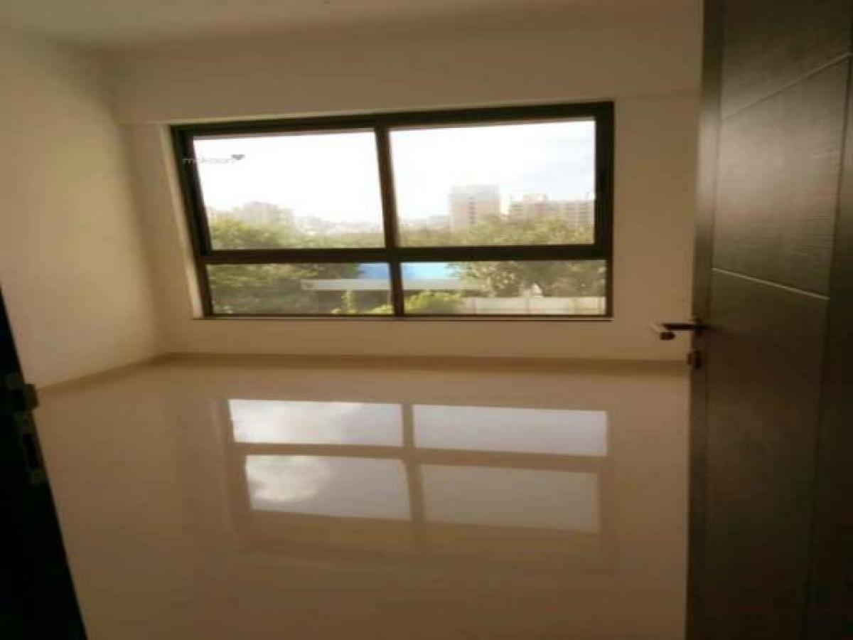 Casa T2 em Pune, India N.º 9342