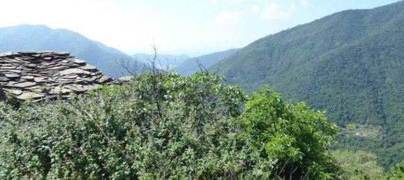 518m² Land in Badalucco, Italy No. 90382 25