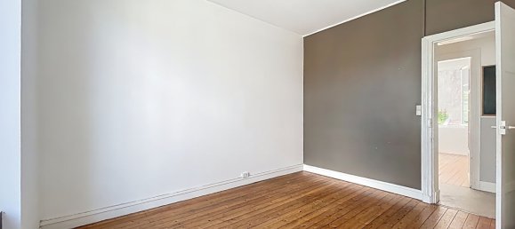 1 bedroom Apartment in Nantes, France No. 280172 2