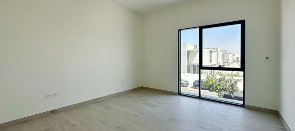 Villa T5 em Al Furjan, UAE N.º 101518 3