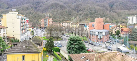 2 Schlafzimmer Wohnung in Como, Italy, Nr. 213386 26