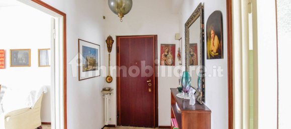 2 Schlafzimmer Wohnung in Como, Italy, Nr. 213386 9