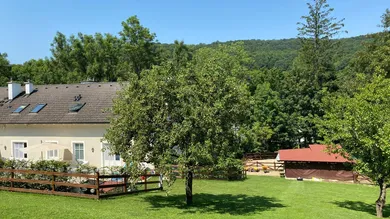 Дом с 10 спальнями в Клоштернойбург, Австрия № 131205