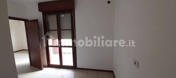 3 bedrooms Apartment in Mantua, Italy No. 346772 7