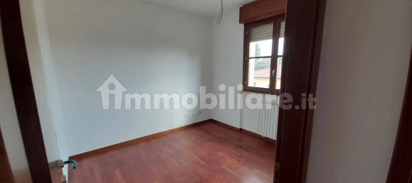 3 bedrooms Apartment in Mantua, Italy No. 346772 9
