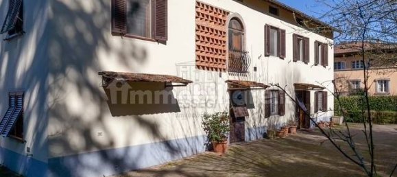 Casa de 6 dormitorios en Lucca, Italy No. 194738 3