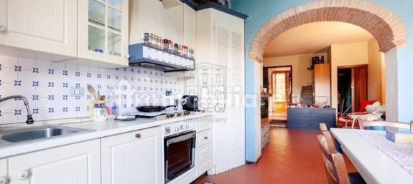 Casa de 6 dormitorios en Lucca, Italy No. 194738 16