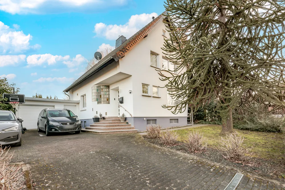 Casa de 4 dormitorios en Rhein-Sieg, Germany No. 198647