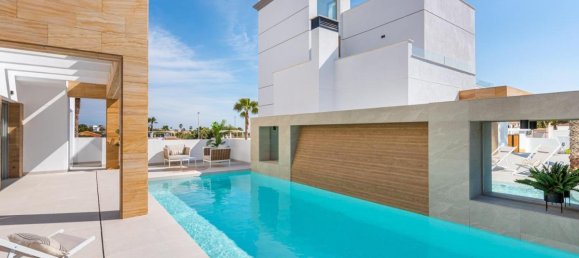 4 غرف نوم فيلا في Ciudad Quesada, Spain رقم 12194 3