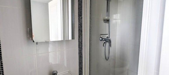 Estudio en Saint-Quentin, France No. 270190 7