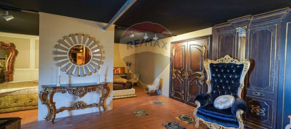 2000m² Commercial property in Mariano Comense, Italy No. 54963 17